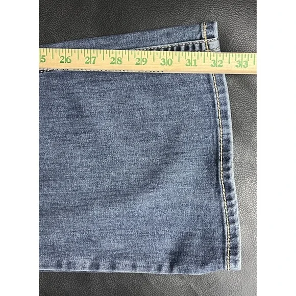 SHYANNE 31W 32.5L Flare Jeans‎ Embroidered Floral Stretch Boho Western Bootcut - Picture 10 of 11